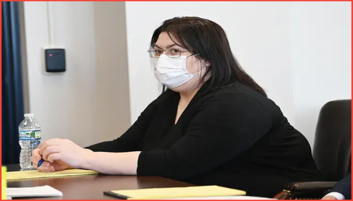 ওয়েইন কাউন্টিতে কিশোর নিপীড়নের দায়ে নারী কর্মীর দণ্ড