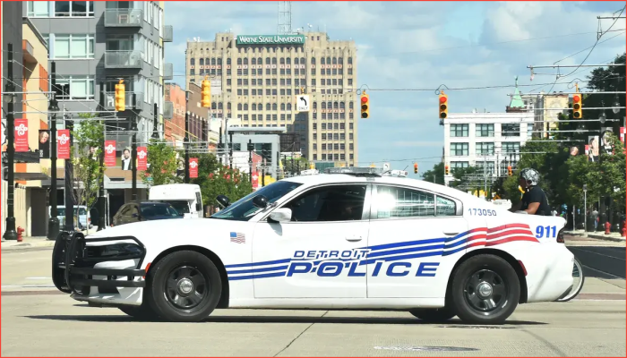 ডেট্রয়েটে নাইটক্লাবের বাইরে গুলি : আহত ২, গ্রেপ্তার ২