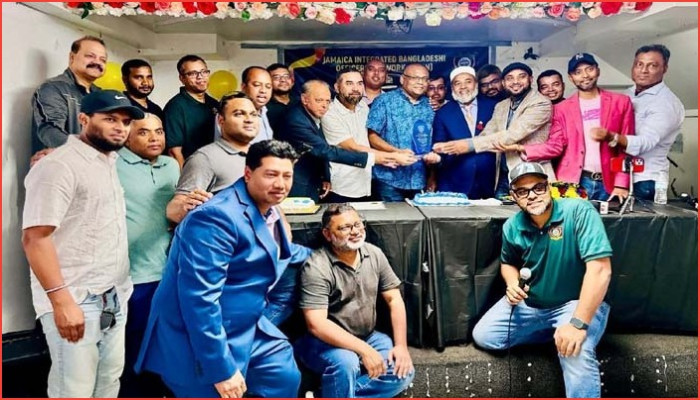 নিউইয়র্কে ডেপুটি ইন্সপেক্টর কারাম চৌধুরীকে সংবর্ধনা নিউইয়র্কে ডেপুটি ইন্সপেক্টর কারাম চৌধুরীকে সংবর্ধনা