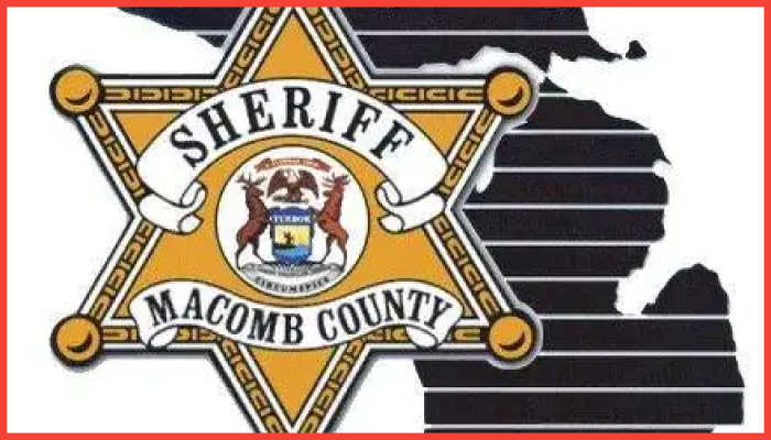 লেক সেন্ট ক্লেয়ারে নৌকা বিস্ফোরণ, আহত ২, কুকুর নিহত