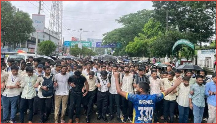 সিলেটে পলিটেকনিক ইনস্টিটিউট শিক্ষার্থীদের সড়ক অবরোধ, বিক্ষোভ সিলেটে পলিটেকনিক ইনস্টিটিউট শিক্ষার্থীদের সড়ক অবরোধ, বিক্ষোভ