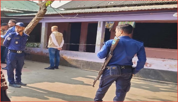 রংপুরে মুক্তিযোদ্ধা দম্পতিকে গলা কেটে হত্যা, এলাকায় আতঙ্ক