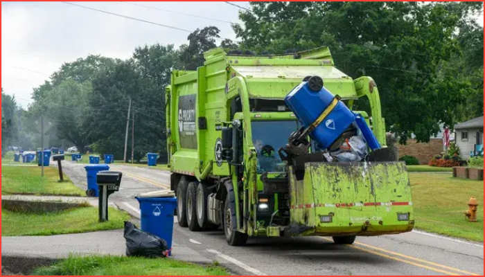 ওয়েস্টল্যান্ডে আবর্জনাবাহী ট্রাকের ধাক্কায় পথচারীর মৃত্যু
