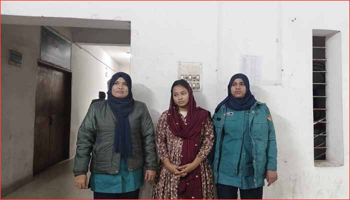 ‘জুলাইযোদ্ধা’ সুরভী গ্রেপ্তার : চাঁদাবাজি ও ব্ল্যাকমেইলের অভিযোগ