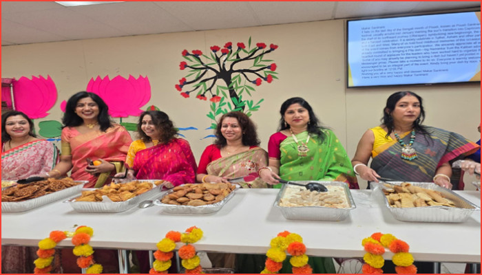 পৌষের আমেজে মিশিগান কালিবাড়িতে বাঙালির পিঠা উৎসব