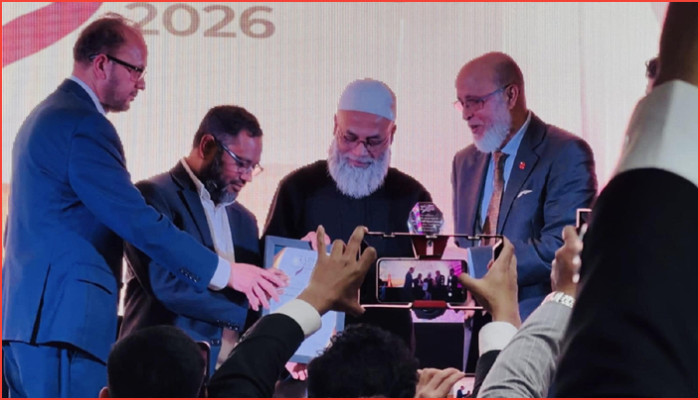 এলবিপিসি মিডিয়া অ্যাওয়ার্ড পেলেন মোহাম্মদ মারুফ