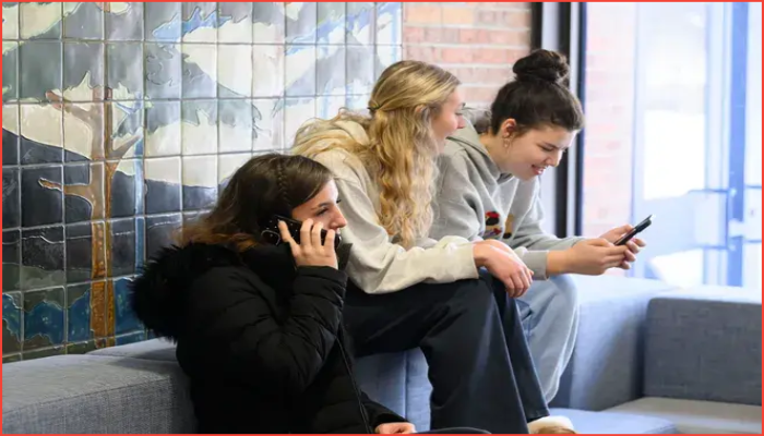 মিশিগান রাজ্যে শিক্ষাদানকালীন সময় সেলফোন নিষিদ্ধের পথে