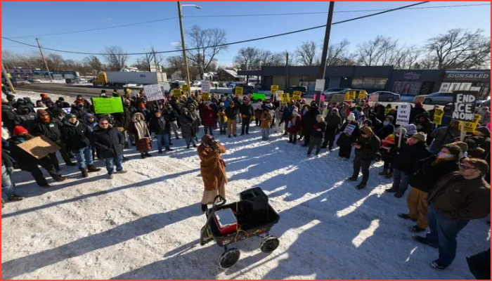 “কোনো কাজ নয়, কোনো স্কুল নয়”: আইসিই-এর বিরুদ্ধে ডেট্রয়েট উত্তাল