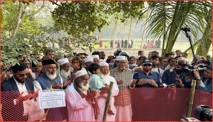 শহীদ পরিবারের পাশে দাঁড়ালেন আমীরে জামায়াত