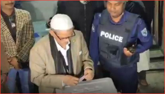 রাজনীতির ভবিষ্যৎ আজকের ভোটে : মির্জা ফখরুল