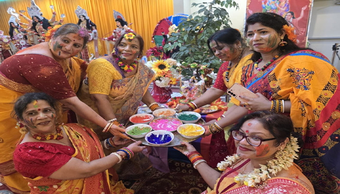 শিব মন্দিরে বসন্তের রঙে দোল পূর্ণিমা