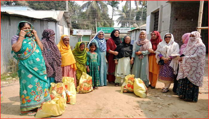 ইনার হুইল ক্লাব অব হবিগঞ্জের ইফতার সামগ্রী বিতরণ