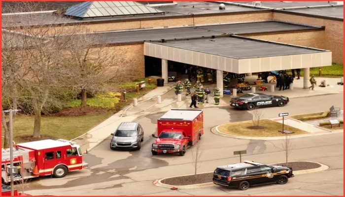 মিশিগানে ট্রাক নিয়ে সিনাগগে ঢুকে গুলি, বন্দুকধারী নিহত