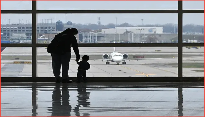 বোমার হুমকি, মিশিগানে নিউ ইয়র্ক-শিকাগো ফ্লাইটের জরুরি অবতরণ