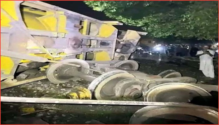 মাধবপুরে তেলবাহী ট্রেন লাইনচ্যুত