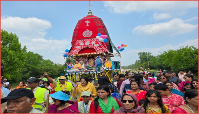 মিশিগানে ইসকনের চার দশকের ঐতিহ্যের রথযাত্রায় ভক্তদের ঢল