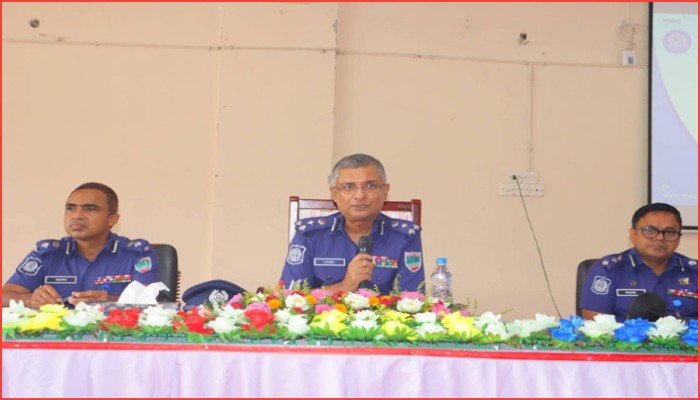 দায়িত্ব নিয়েই একগুচ্ছ নির্দেশনা দিলেন খুলনার নতুন ডিআইজি