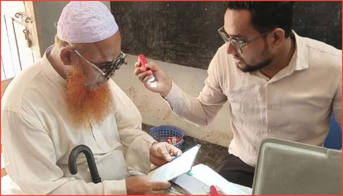 মাধবপুরে সাদাত ফাউন্ডেশনের  চক্ষু ক্যাম্প, সেবা পেলেন ৩২০ জন